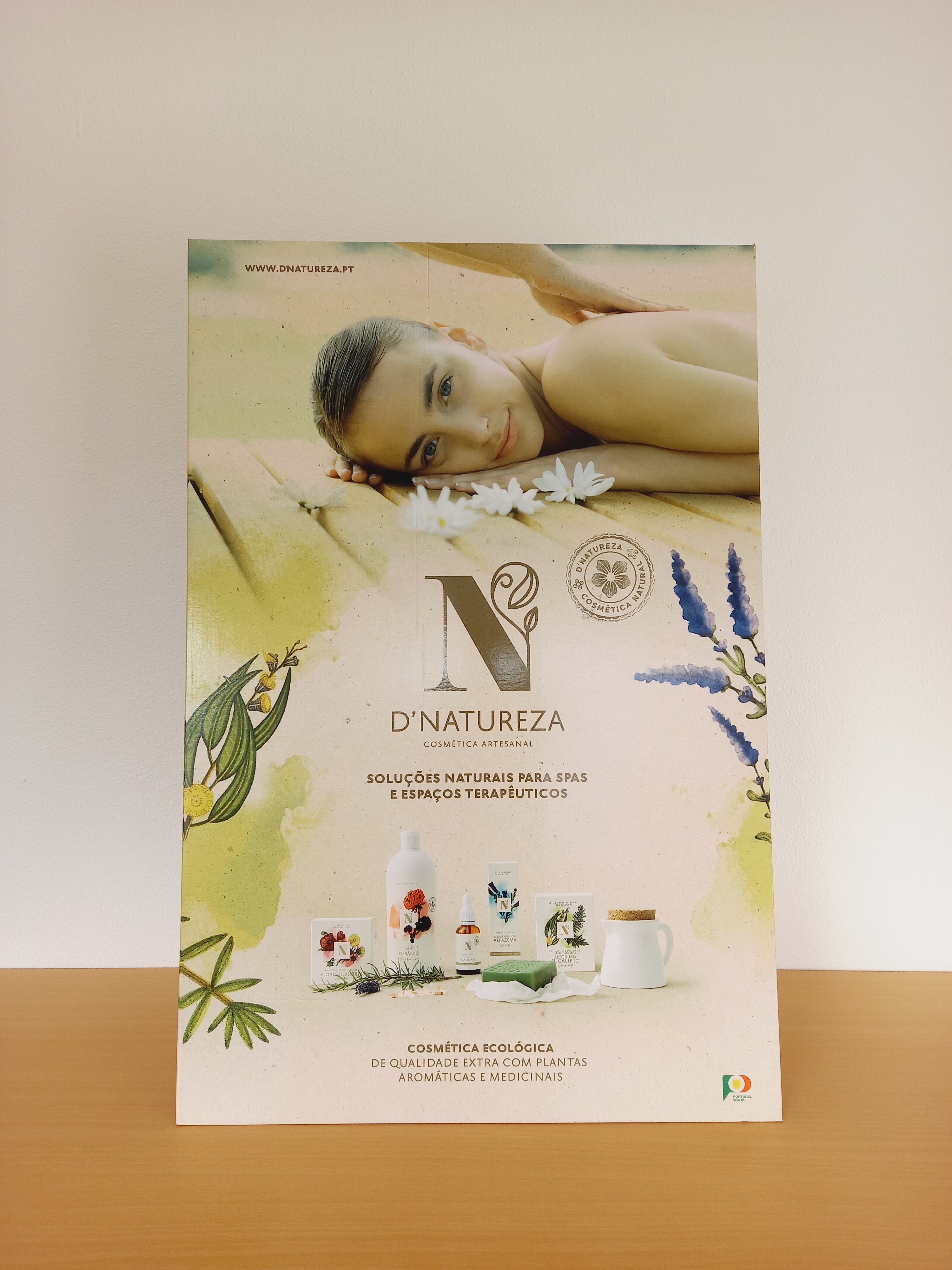 Cartaz Expositor publicitário de cartão D´NATUREZA p/chão/parede